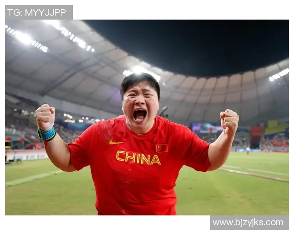 奥运游泳冠军背后的奋斗与荣耀:从训练到领奖台的心路历程 奥运游泳冠军背后的奋斗与荣耀:从训练到领奖台的心路历程