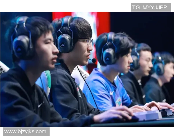 英雄联盟盛宴：深入探索LNG战队的无穷潜力与荣耀之路