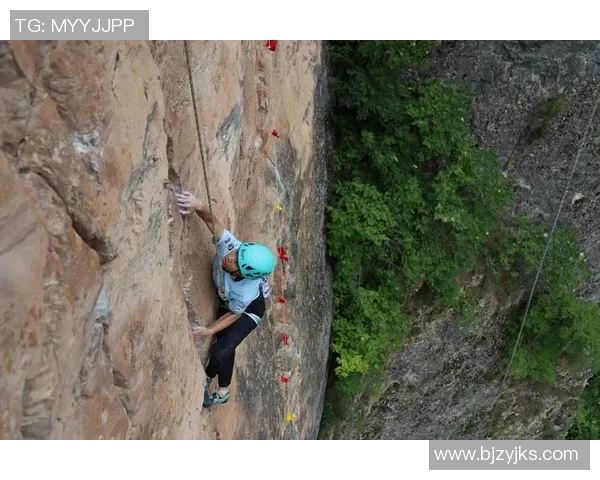 赛后分析：北京攀岩队与重庆攀岩队的对决节奏与表现探讨