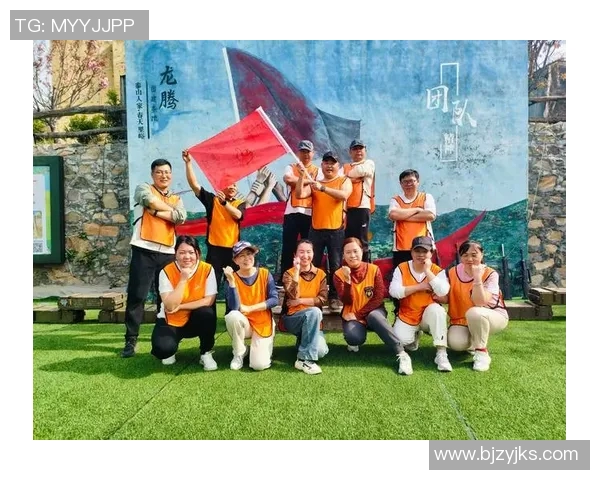 重庆攀岩队的灵活性揭秘：挑战极限与团队精神的完美结合